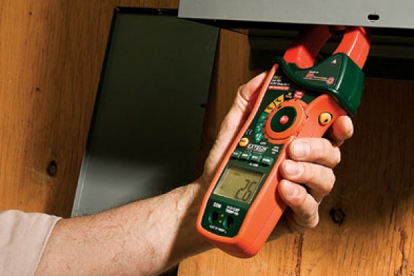 How an electrical clamp meter can save you money on your electric bill