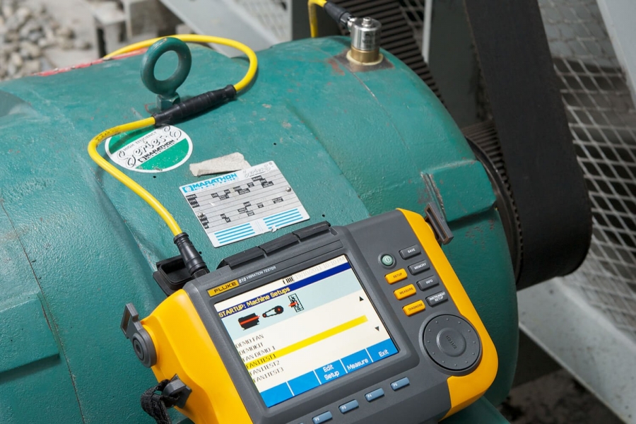 Fluke Indonesia - Fluke 810 Handheld Vibration Tester